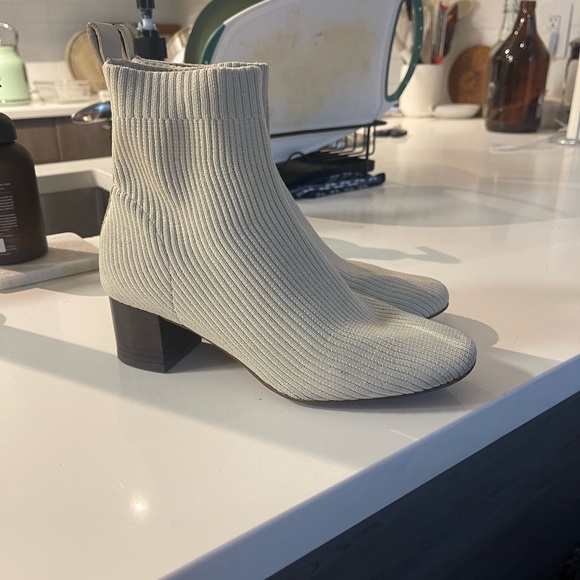 Everlane The Glove Boot - Picture 8 of 8
